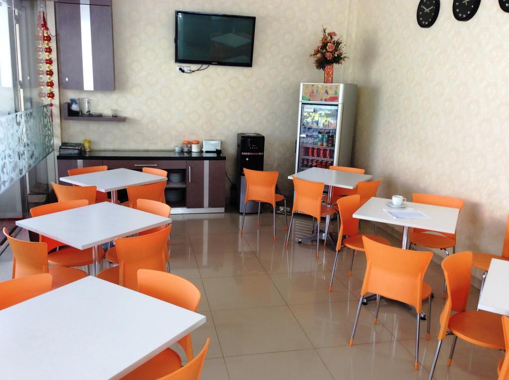 Hotel Diamond Makassar Ngoại thất bức ảnh
