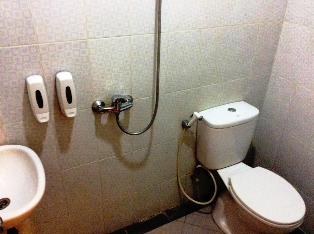 Hotel Diamond Makassar Phòng bức ảnh