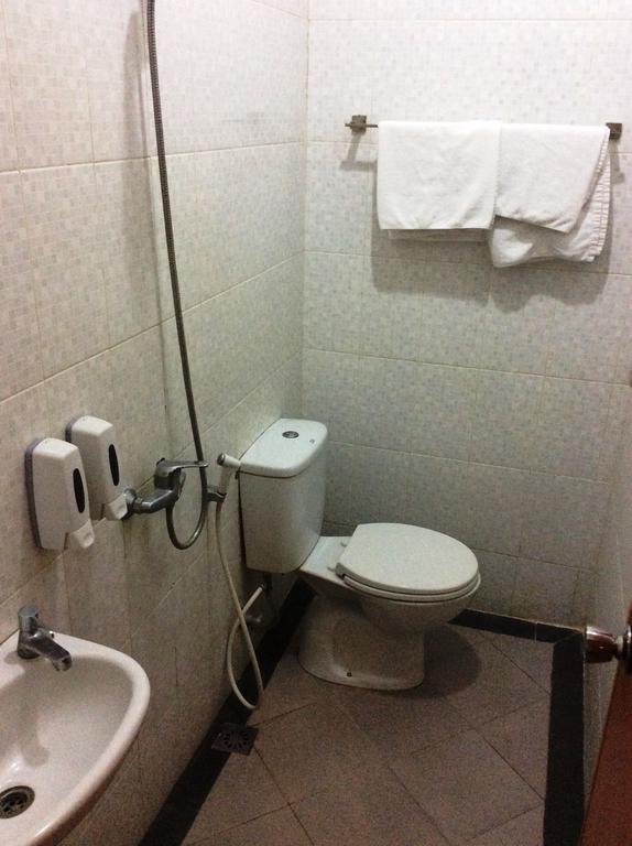 Hotel Diamond Makassar Phòng bức ảnh